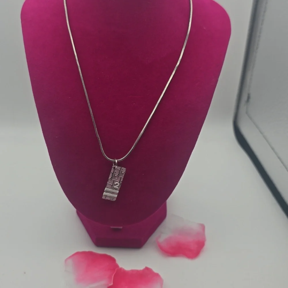 Christian Dior Pink & Silver Trotter #2 Pendant (EUC)✨️💗✨️